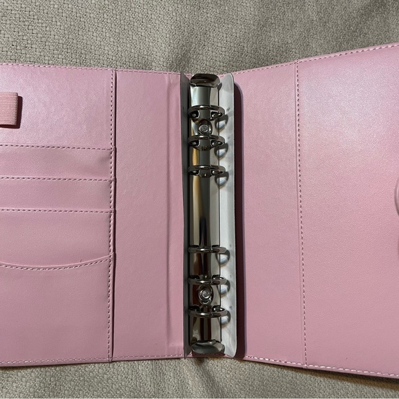 NWOT Budget Binder - Picture 4 of 6